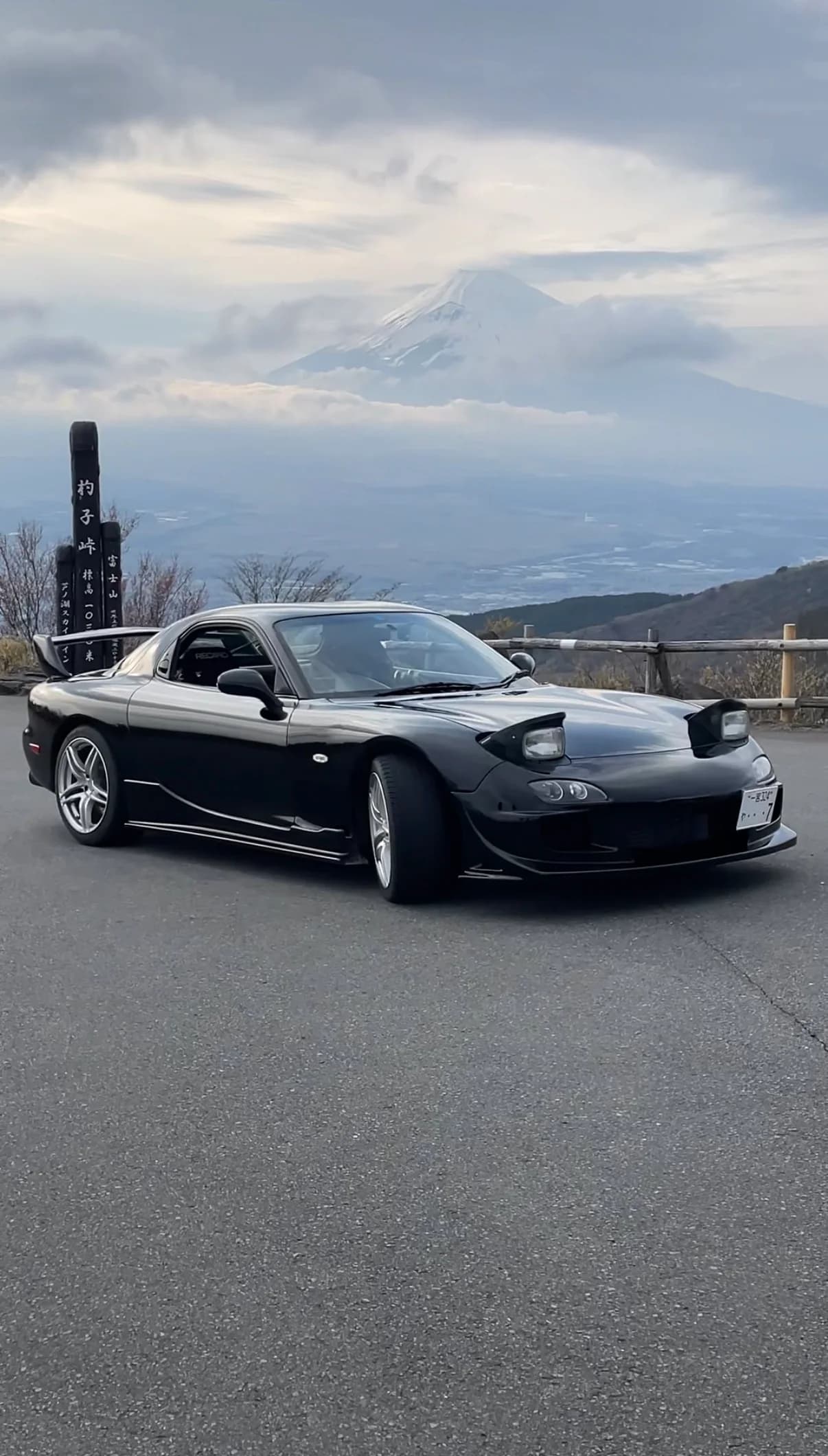 Explorez les routes de montagne mythiques du Japon à bord d’une Skyline R34